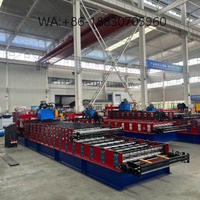 Machine double couche pour carreaux émaillés, production flexible avec gain de place et haute efficacité.