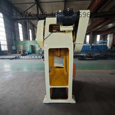 Mesin press punch ini adalah mesin press punch standar 160 ton dari Xinnuo, dan ini juga merupakan mesin press punch yang dapat dipilih dengan yakin oleh pelanggan dengan produksi berkelanjutan.