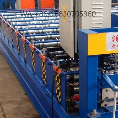 O painel trapezoidal de 860 mm de largura efetiva é um dos muitos tipos de painéis trapezoidais de 40 mm de altura. Esta máquina XINNUO é adequada para o painel trapezoidal de 860 mm de altura.