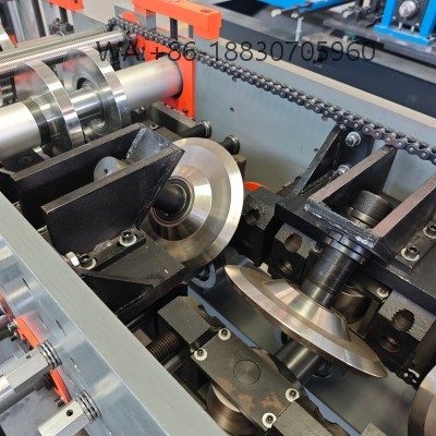 A principal característica desta máquina com estrutura de aço da XINNUO é a troca automática de modelos sob controle computadorizado. Dentro da faixa permitida, a substituição é feita com apenas um clique, sem necessidade de operação manual.