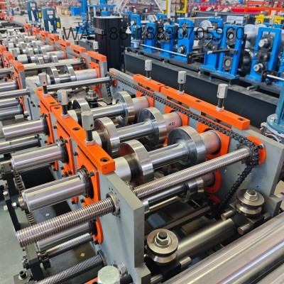 A principal característica desta máquina com estrutura de aço da XINNUO é a troca automática de modelos sob controle computadorizado. Dentro da faixa permitida, a substituição é feita com apenas um clique, sem necessidade de operação manual.