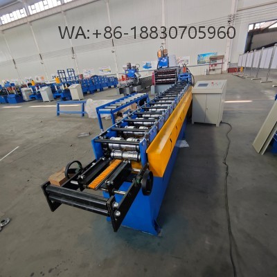 Automatic ceiling wall panel hanging machine designed for fast, safe and precise installation of metal panels, reducing labor cost and improving construction efficiency.