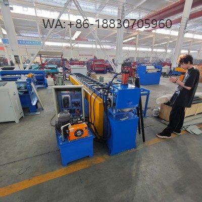 Automatic ceiling wall panel hanging machine designed for fast, safe and precise installation of metal panels, reducing labor cost and improving construction efficiency.