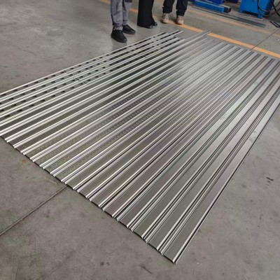 Mesin pintu rol penutup untuk produksi tirai baja berkualitas tinggi. Operasi stabil, kecepatan fleksibel, dan mendukung berbagai spesifikasi sesuai kebutuhan pasar.