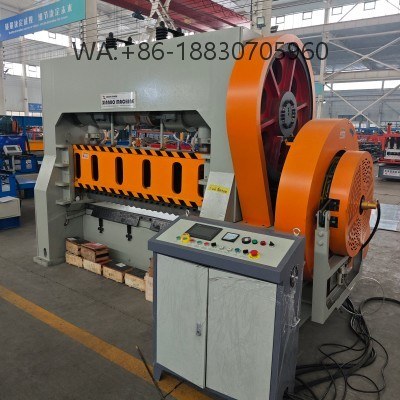 Machine &agrave; perforer &agrave; mailles diamant&eacute;es pour t&ocirc;les m&eacute;talliques, haute pr&eacute;cision, fonctionnement stable, id&eacute;ale pour grillages, panneaux de s&eacute;curit&eacute; et ventilation.