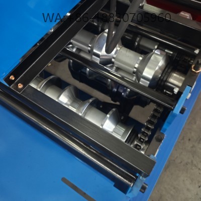 M&aacute;quina de arqueamento de chapas de telhado, robusta M&aacute;quina-de-curvatura-de-pain&eacute;is-de-telhado-met&aacute;licos para pain&eacute;is met&aacute;licos, alta precis&atilde;o, customiz&aacute;vel, f&aacute;brica direta para projetos de cobertura.