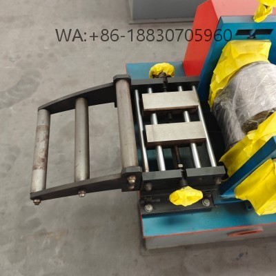 Machine à profilés en acier pour cloisons sèches, robuste Profileuse-pour-cloisons-sèches pour profilés de cloisons sèches, haute précision, personnalisable, usine directe pour projets de construction.