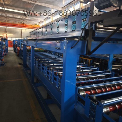 Máquina de painéis sanduíche PUF (puf-panel-making-machine) para painéis isolantes térmicos, personalizável para projetos residenciais e industriais no Brasil.