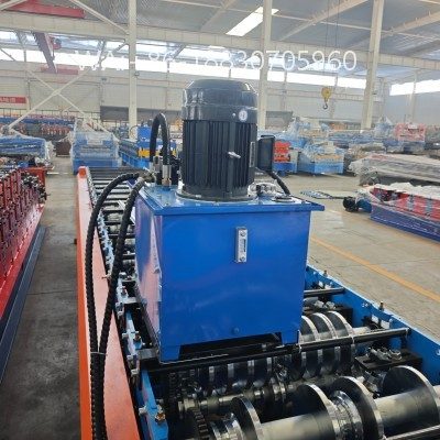 Upgrade your production line with our high-precision joint hidden roof panel machine. Manufacture premium, leak-proof concealed fastener roof panels. Get a factory quote!
