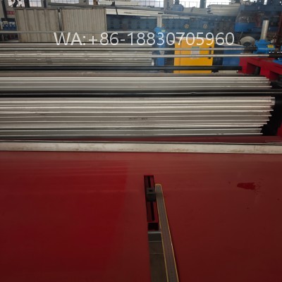 Produsen mesin spandek wave otomatis dengan sistem roll forming kontinu. Solusi terbaik untuk produksi atap galvalum gelombang kecil yang presisi, cepat, dan bebas cacat.