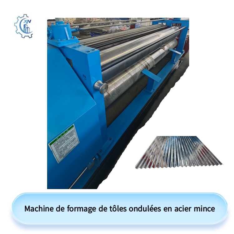 Machine de formage de tôles ondulées en acier mince
