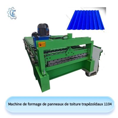 Machine de formage de panneaux de toiture trapézoïdaux 1104