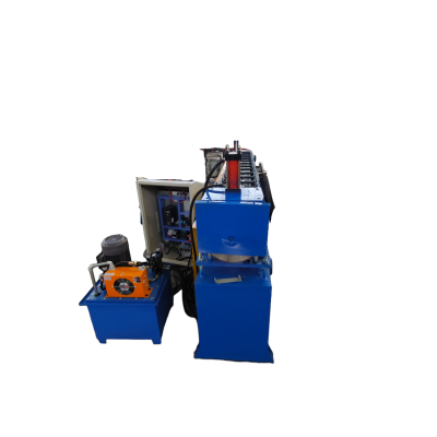 Wall clapping machine