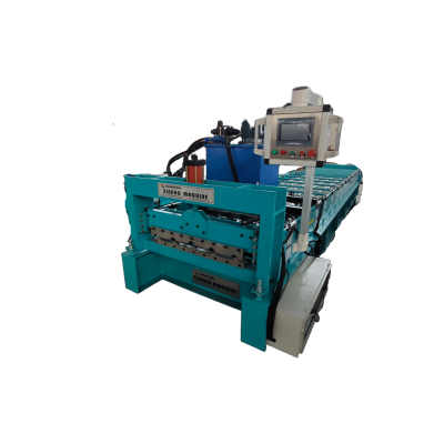 Corrugated roll forming machine
